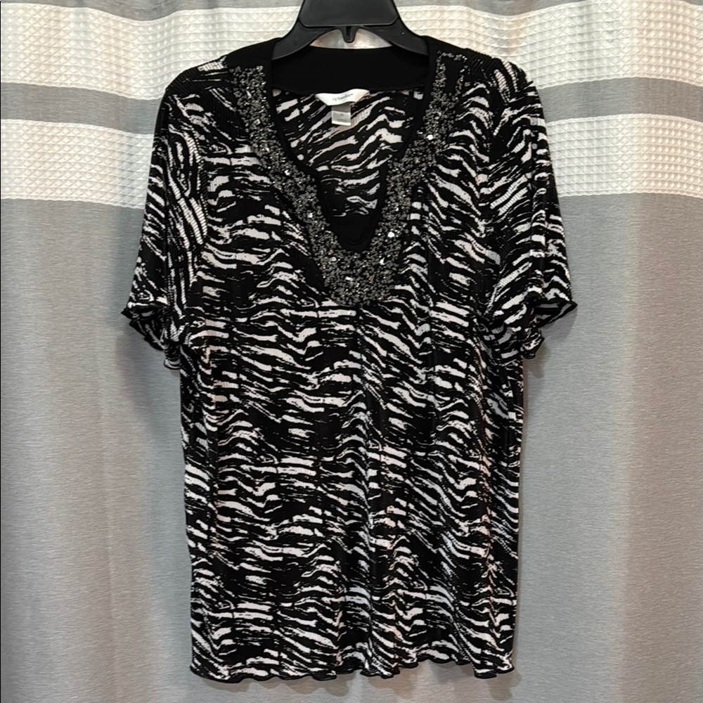 CJ Banks 1X Embellished Short Sleeve Blouse